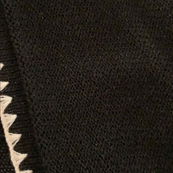 Shawl - Picture 4 of 5